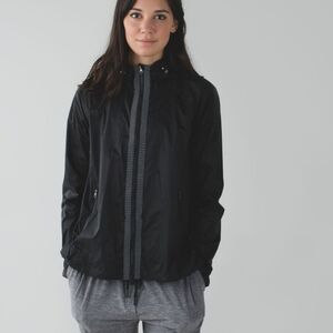 Lululemon Totes Light Jacket